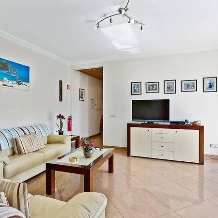 Διαμέρισμα Penthouse Apt With Seaviews And Jacuzzi *