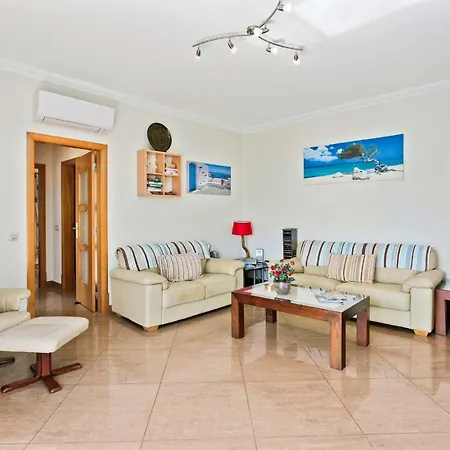 Διαμέρισμα Penthouse Apt With Seaviews And Jacuzzi *